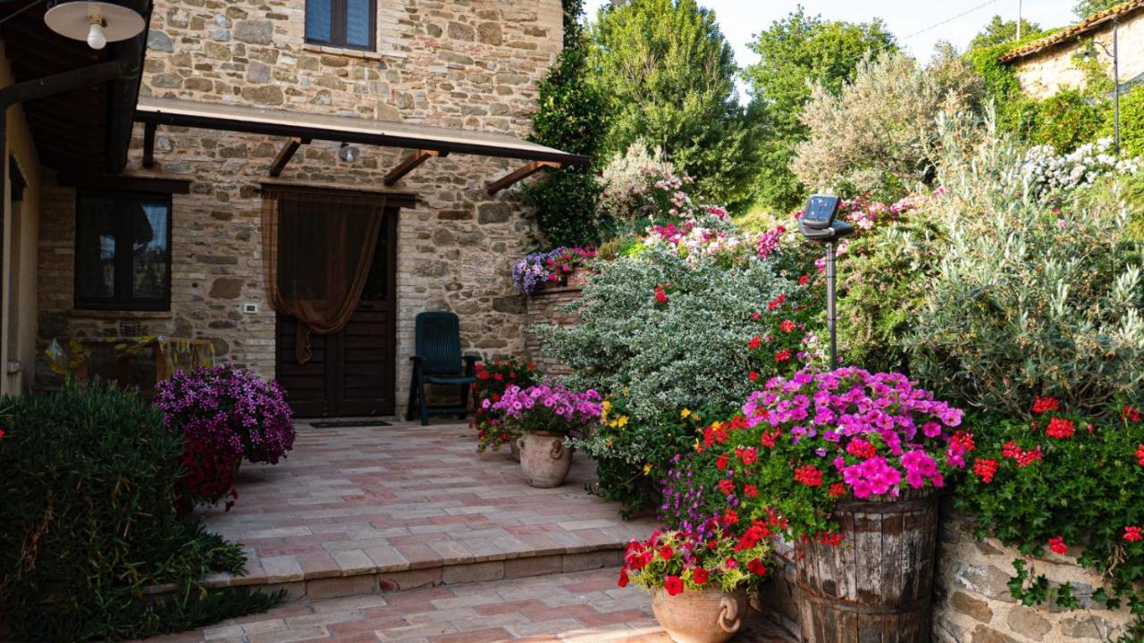 Il Casale Di Fiore Cannara Екстериор снимка