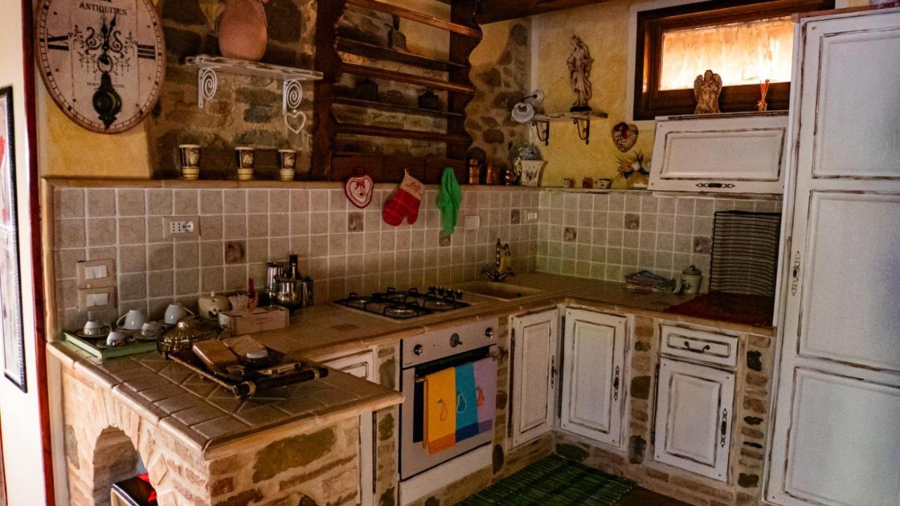 Il Casale Di Fiore Cannara Екстериор снимка